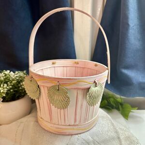 Rare Seashell Pink Basket